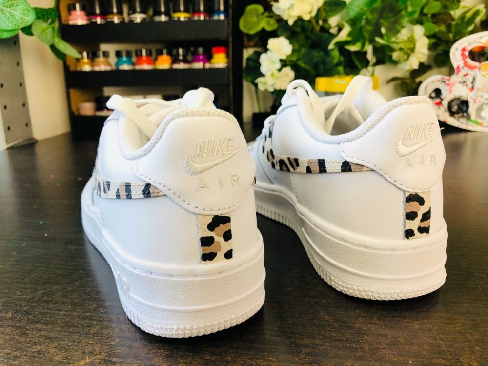 Custom motifs léopard baskets nike airforce 1 personnalisées – Image 6